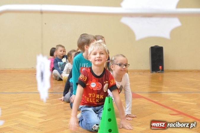 Zdjęcie w galerii na portalu naszraciborz.pl: Pięciolatki do szkół? Szkoła Podstawowa nr 18 uczy już najmłodszych… wiadomości z regionu