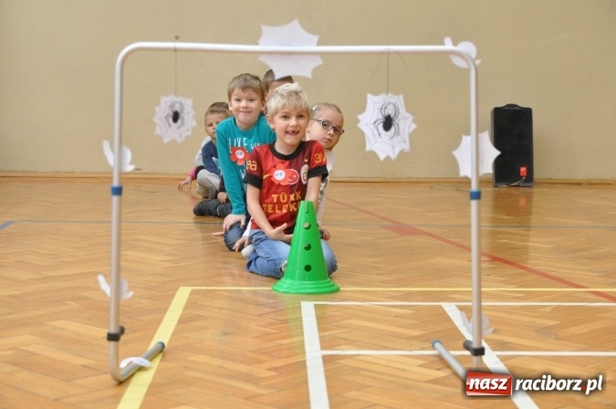 Zdjęcie w galerii na portalu naszraciborz.pl: Pięciolatki do szkół? Szkoła Podstawowa nr 18 uczy już najmłodszych… wiadomości z regionu