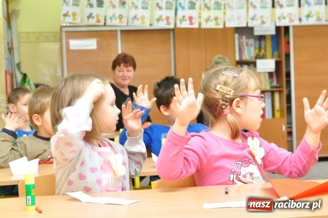 Zdjęcie w galerii na portalu naszraciborz.pl: Pięciolatki do szkół? Szkoła Podstawowa nr 18 uczy już najmłodszych… wiadomości z regionu
