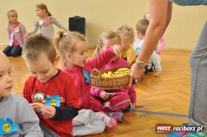 Zdjęcie w galerii na portalu naszraciborz.pl: Pięciolatki do szkół? Szkoła Podstawowa nr 18 uczy już najmłodszych… wiadomości z regionu