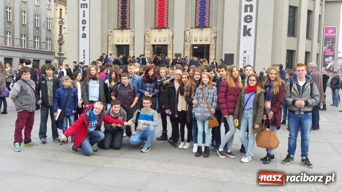 Zdjęcie w galerii na portalu naszraciborz.pl: Czarny teatr na spektaklu Dziady  wiadomości z regionu