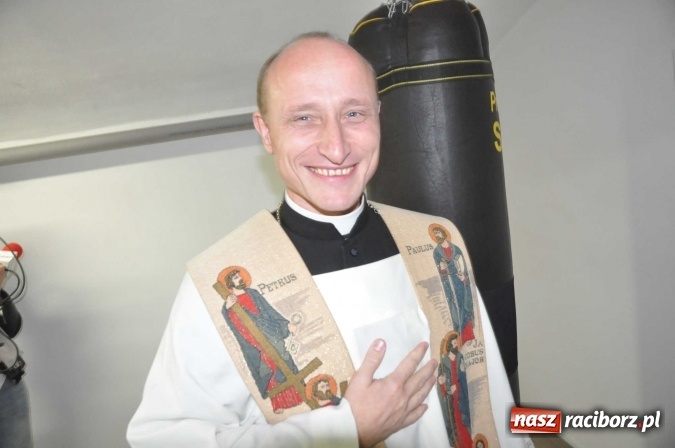 Zdjęcie w galerii na portalu naszraciborz.pl: Komisariat w Kuźni Raciborskiej jak spod igły wiadomości z regionu