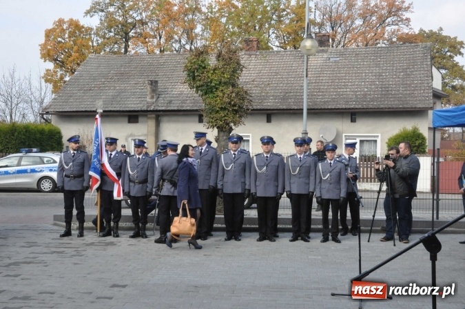 Zdjęcie w galerii na portalu naszraciborz.pl: Komisariat w Kuźni Raciborskiej jak spod igły wiadomości z regionu