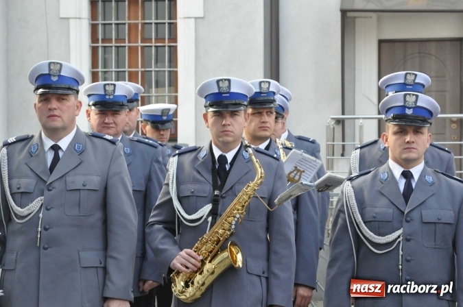 Zdjęcie w galerii na portalu naszraciborz.pl: Komisariat w Kuźni Raciborskiej jak spod igły wiadomości z regionu