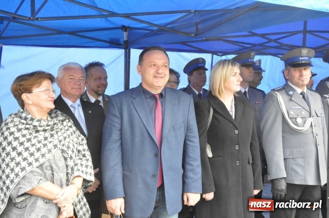 Zdjęcie w galerii na portalu naszraciborz.pl: Komisariat w Kuźni Raciborskiej jak spod igły wiadomości z regionu