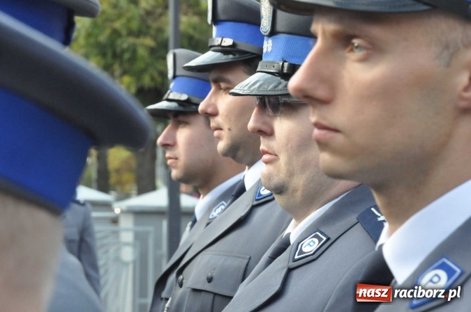 Zdjęcie w galerii na portalu naszraciborz.pl: Komisariat w Kuźni Raciborskiej jak spod igły wiadomości z regionu