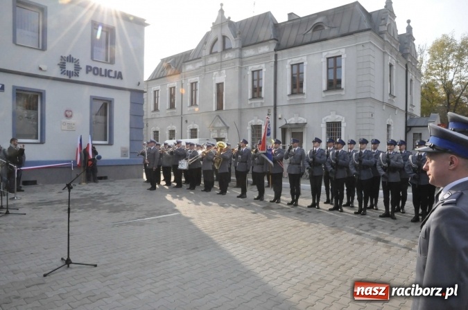 Zdjęcie w galerii na portalu naszraciborz.pl: Komisariat w Kuźni Raciborskiej jak spod igły wiadomości z regionu