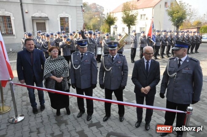 Zdjęcie w galerii na portalu naszraciborz.pl: Komisariat w Kuźni Raciborskiej jak spod igły wiadomości z regionu