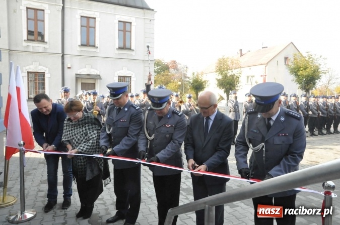 Zdjęcie w galerii na portalu naszraciborz.pl: Komisariat w Kuźni Raciborskiej jak spod igły wiadomości z regionu