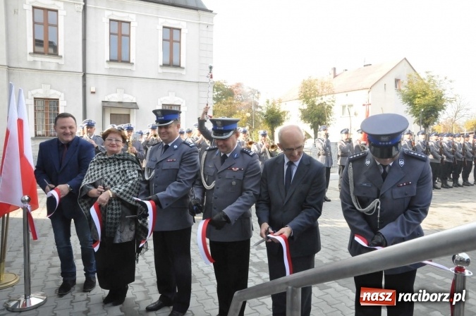 Zdjęcie w galerii na portalu naszraciborz.pl: Komisariat w Kuźni Raciborskiej jak spod igły wiadomości z regionu