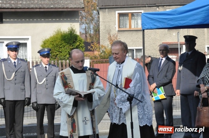 Zdjęcie w galerii na portalu naszraciborz.pl: Komisariat w Kuźni Raciborskiej jak spod igły wiadomości z regionu