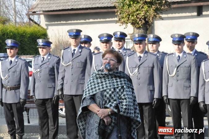 Zdjęcie w galerii na portalu naszraciborz.pl: Komisariat w Kuźni Raciborskiej jak spod igły wiadomości z regionu