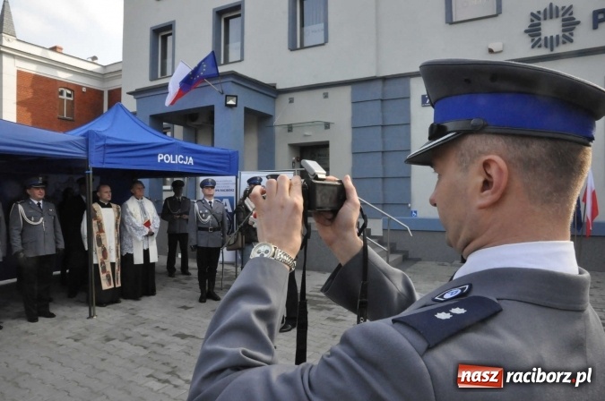 Zdjęcie w galerii na portalu naszraciborz.pl: Komisariat w Kuźni Raciborskiej jak spod igły wiadomości z regionu