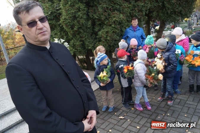 Zdjęcie w galerii na portalu naszraciborz.pl: Uczniowie z Górek Śl. pamiętają o ofiarach marszu śmierci  wiadomości z regionu