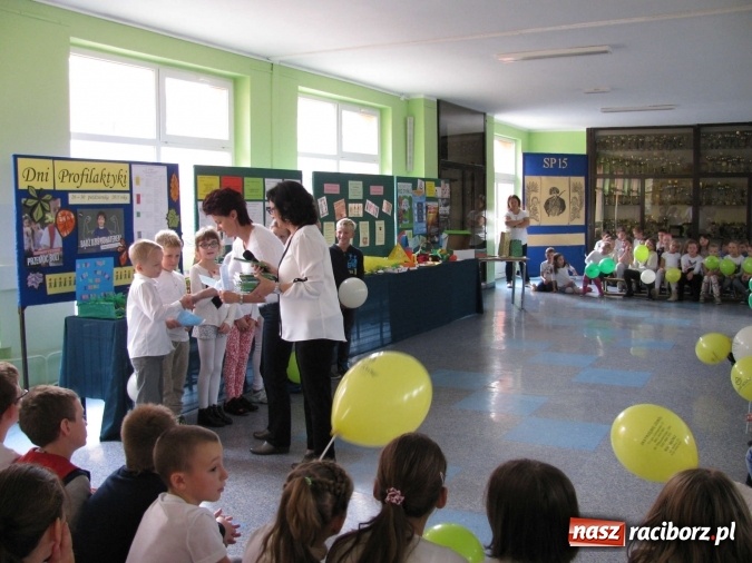 Zdjęcie w galerii na portalu naszraciborz.pl: IX Dni Profilaktyki w SP 15 wiadomości z regionu
