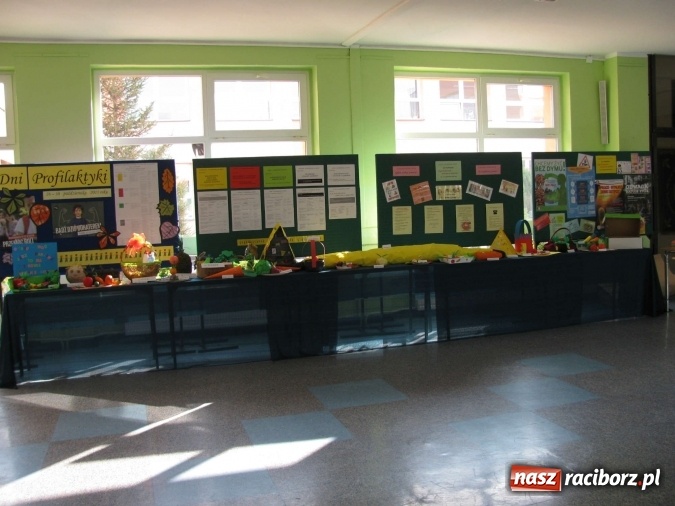 Zdjęcie w galerii na portalu naszraciborz.pl: IX Dni Profilaktyki w SP 15 wiadomości z regionu