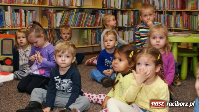 Zdjęcie w galerii na portalu naszraciborz.pl: Wierszykarnia w raciborskiej bibliotece wiadomości z regionu
