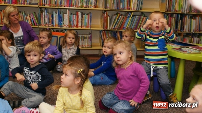 Zdjęcie w galerii na portalu naszraciborz.pl: Wierszykarnia w raciborskiej bibliotece wiadomości z regionu