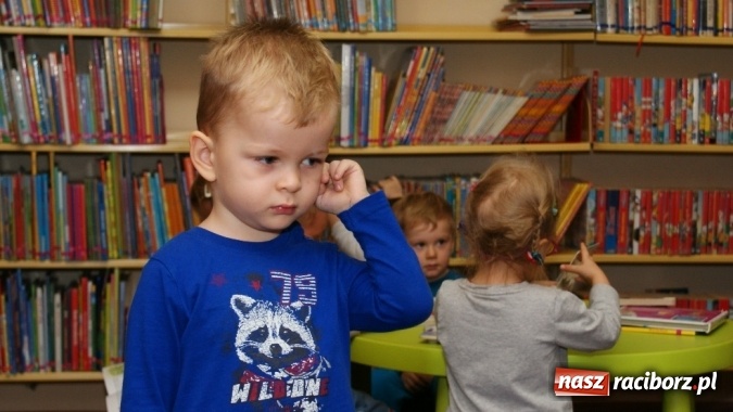 Zdjęcie w galerii na portalu naszraciborz.pl: Wierszykarnia w raciborskiej bibliotece wiadomości z regionu
