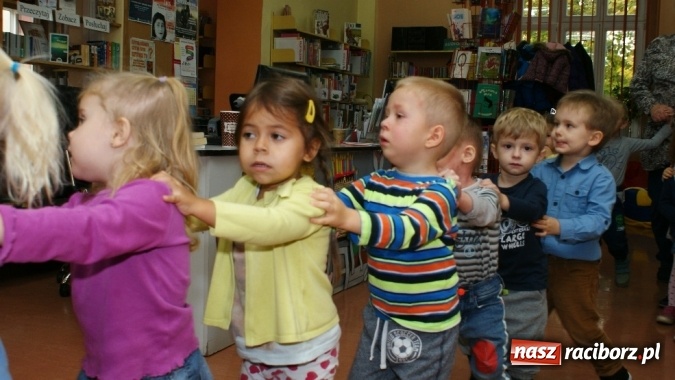 Zdjęcie w galerii na portalu naszraciborz.pl: Wierszykarnia w raciborskiej bibliotece wiadomości z regionu