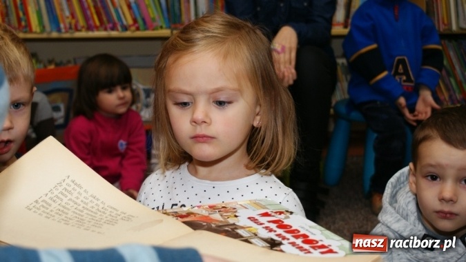 Zdjęcie w galerii na portalu naszraciborz.pl: Wierszykarnia w raciborskiej bibliotece wiadomości z regionu