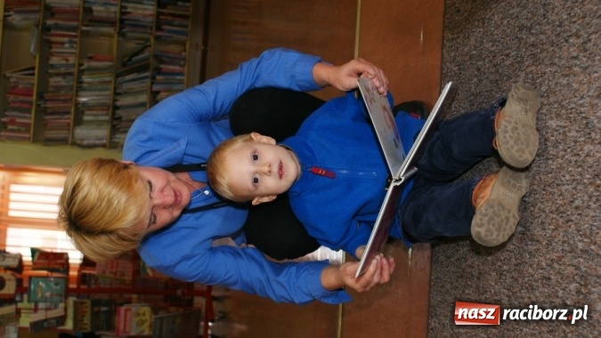 Zdjęcie w galerii na portalu naszraciborz.pl: Wierszykarnia w raciborskiej bibliotece wiadomości z regionu