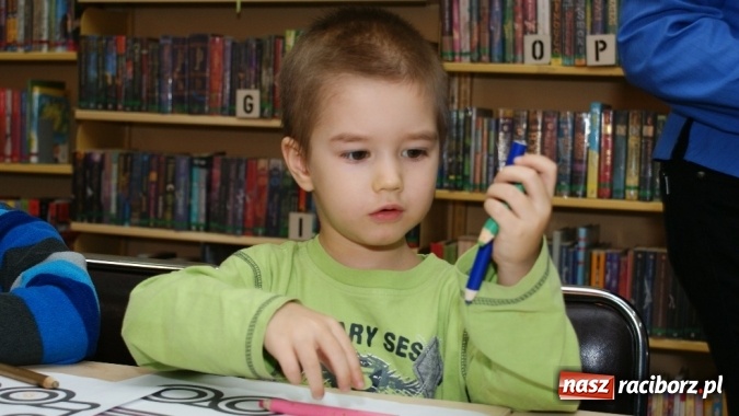 Zdjęcie w galerii na portalu naszraciborz.pl: Wierszykarnia w raciborskiej bibliotece wiadomości z regionu