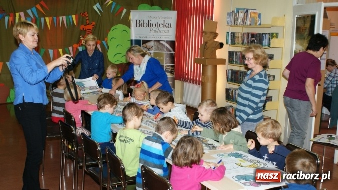 Zdjęcie w galerii na portalu naszraciborz.pl: Wierszykarnia w raciborskiej bibliotece wiadomości z regionu