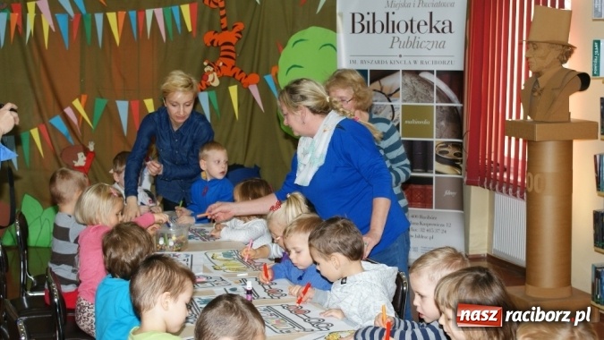 Zdjęcie w galerii na portalu naszraciborz.pl: Wierszykarnia w raciborskiej bibliotece wiadomości z regionu