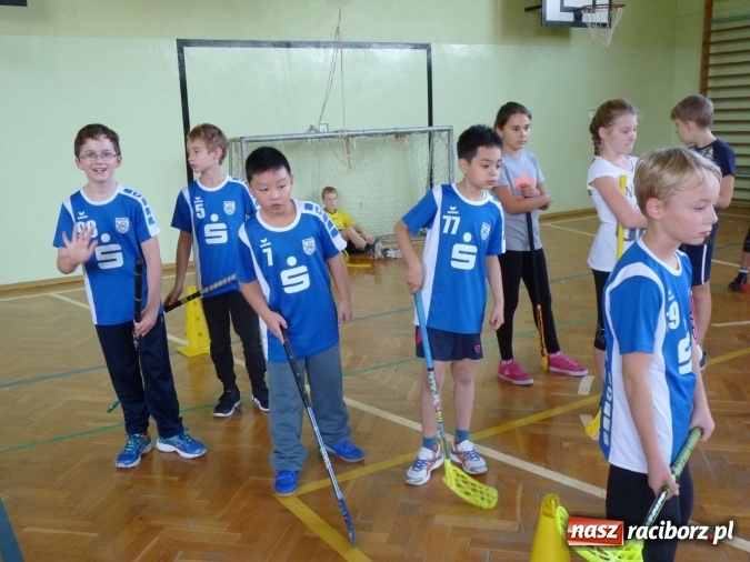 Zdjęcie w galerii na portalu naszraciborz.pl: Floorball Tiger-Magdeburg w Tworkowie  wiadomości z regionu
