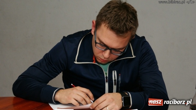 Zdjęcie w galerii na portalu naszraciborz.pl: Biblioteka kontratakuje! Gwiezdne Wojny w książnicy wiadomości z regionu