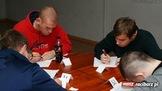 Zdjęcie w galerii na portalu naszraciborz.pl: Biblioteka kontratakuje! Gwiezdne Wojny w książnicy wiadomości z regionu
