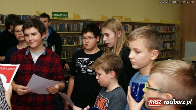 Zdjęcie w galerii na portalu naszraciborz.pl: Biblioteka kontratakuje! Gwiezdne Wojny w książnicy wiadomości z regionu