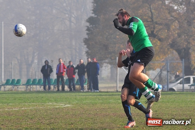 Zdjęcie w galerii na portalu naszraciborz.pl: Wicher niegroźny Płomieniowi. Jedenaste zwycięstwo drużyny z Kobyli wiadomości z regionu