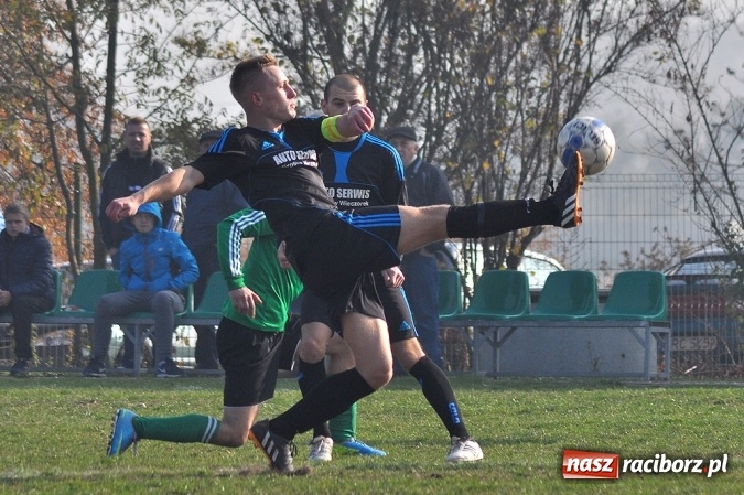 Zdjęcie w galerii na portalu naszraciborz.pl: Wicher niegroźny Płomieniowi. Jedenaste zwycięstwo drużyny z Kobyli wiadomości z regionu
