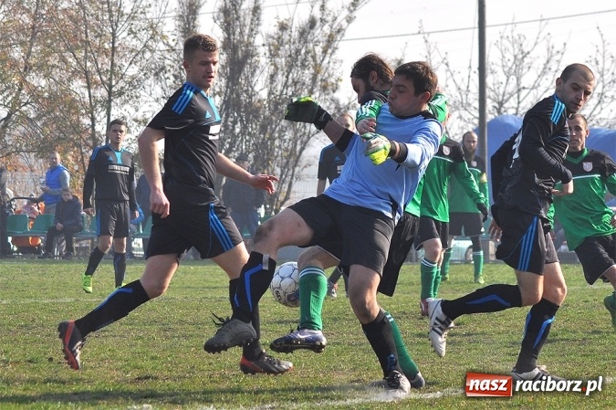 Zdjęcie w galerii na portalu naszraciborz.pl: Wicher niegroźny Płomieniowi. Jedenaste zwycięstwo drużyny z Kobyli wiadomości z regionu