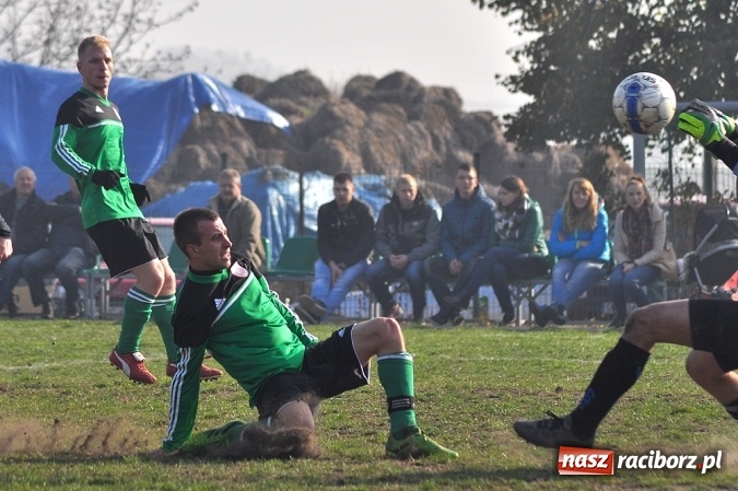 Zdjęcie w galerii na portalu naszraciborz.pl: Wicher niegroźny Płomieniowi. Jedenaste zwycięstwo drużyny z Kobyli wiadomości z regionu