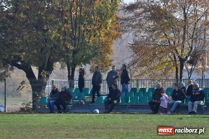 Zdjęcie w galerii na portalu naszraciborz.pl: Wicher niegroźny Płomieniowi. Jedenaste zwycięstwo drużyny z Kobyli wiadomości z regionu