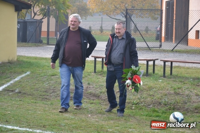 Zdjęcie w galerii na portalu naszraciborz.pl: Jankowice z trzema punktami, Bernard Faber z tysiącem spotkań na koncie!  wiadomości z regionu