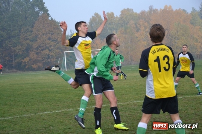 Zdjęcie w galerii na portalu naszraciborz.pl: Jankowice z trzema punktami, Bernard Faber z tysiącem spotkań na koncie!  wiadomości z regionu