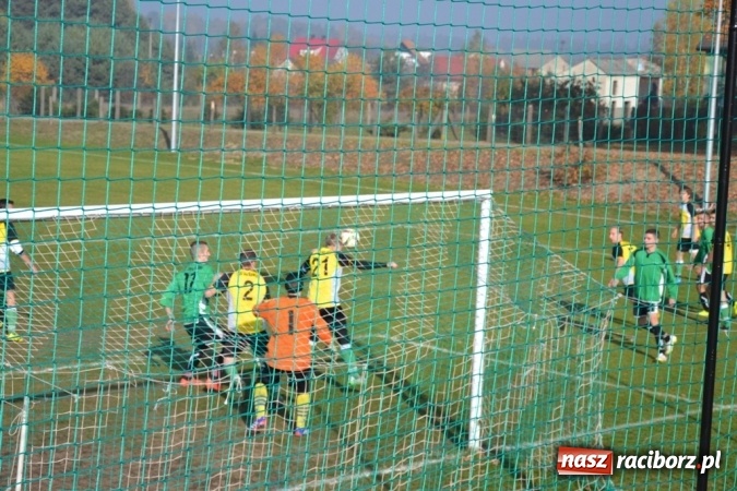 Zdjęcie w galerii na portalu naszraciborz.pl: Jankowice z trzema punktami, Bernard Faber z tysiącem spotkań na koncie!  wiadomości z regionu
