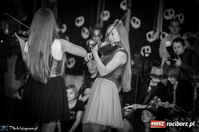 Zdjęcie w galerii na portalu naszraciborz.pl: Halloweenowy Bal Charytatywny z wielką pompą w SP 15 wiadomości z regionu