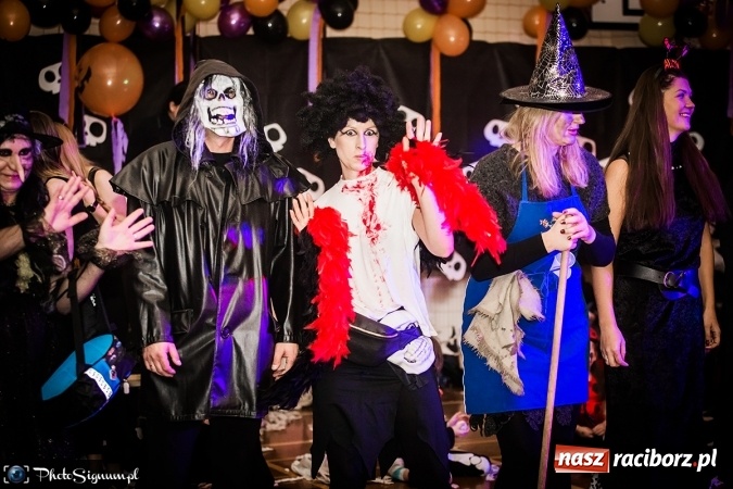 Zdjęcie w galerii na portalu naszraciborz.pl: Halloweenowy Bal Charytatywny z wielką pompą w SP 15 wiadomości z regionu