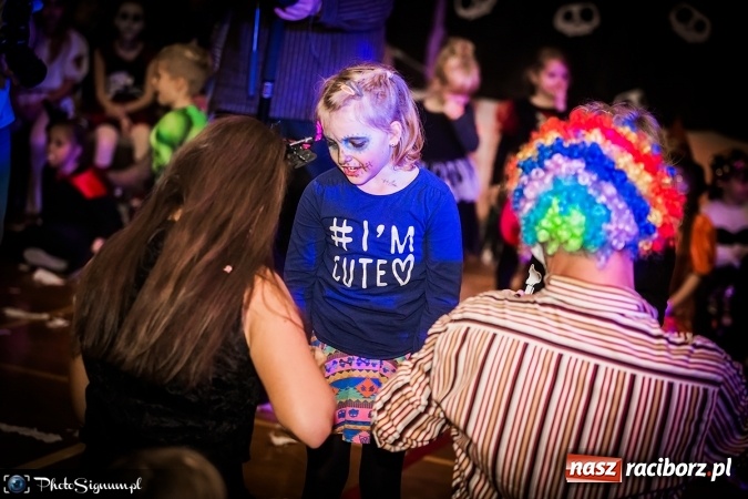 Zdjęcie w galerii na portalu naszraciborz.pl: Halloweenowy Bal Charytatywny z wielką pompą w SP 15 wiadomości z regionu