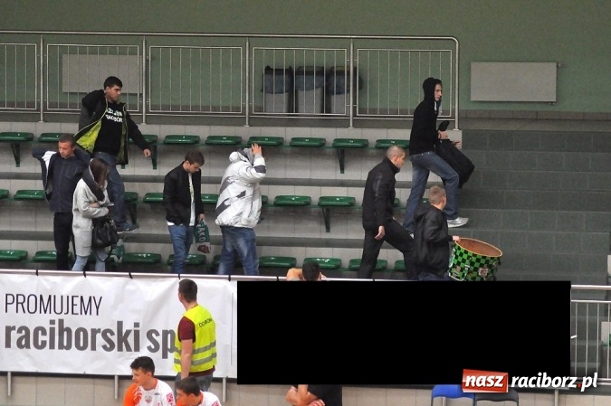 Zdjęcie w galerii na portalu naszraciborz.pl: Wydarzenia pozasportowe na meczu raciborskiego AZS  wiadomości z regionu