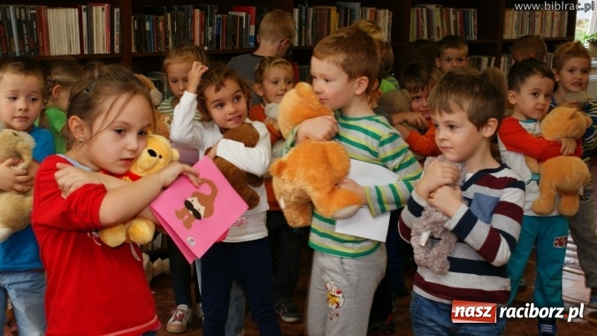 Zdjęcie w galerii na portalu naszraciborz.pl: Światowy Dzień Pluszowego Misia w bibliotece w Markowicach  wiadomości z regionu