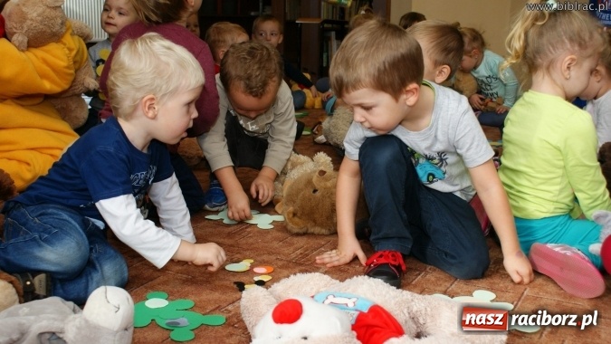 Zdjęcie w galerii na portalu naszraciborz.pl: Światowy Dzień Pluszowego Misia w bibliotece w Markowicach  wiadomości z regionu