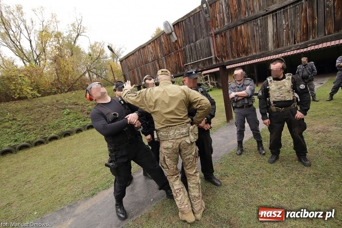 Zdjęcie w galerii na portalu naszraciborz.pl: Krzyk poszkodowanych, profesjonalnie spreparowane rany, krew - Międzyresortowe Szkolenie z Zakresu Taktyki i Techniki Interwencji wiadomości z regionu
