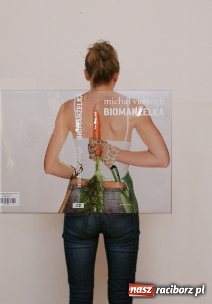Zdjęcie w galerii na portalu naszraciborz.pl: Wyraź siebie, czyli konkurs na sleeveface w bibliotece  wiadomości z regionu