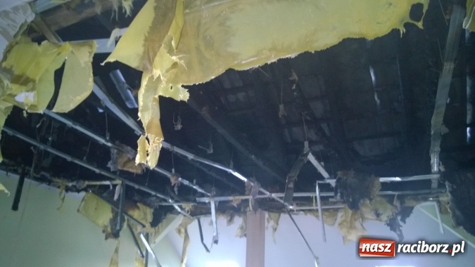 Zdjęcie w galerii na portalu naszraciborz.pl: Ubezpieczyciel pokryje koszty remontu centrum w Pietrowicach Wielkich wiadomości z regionu